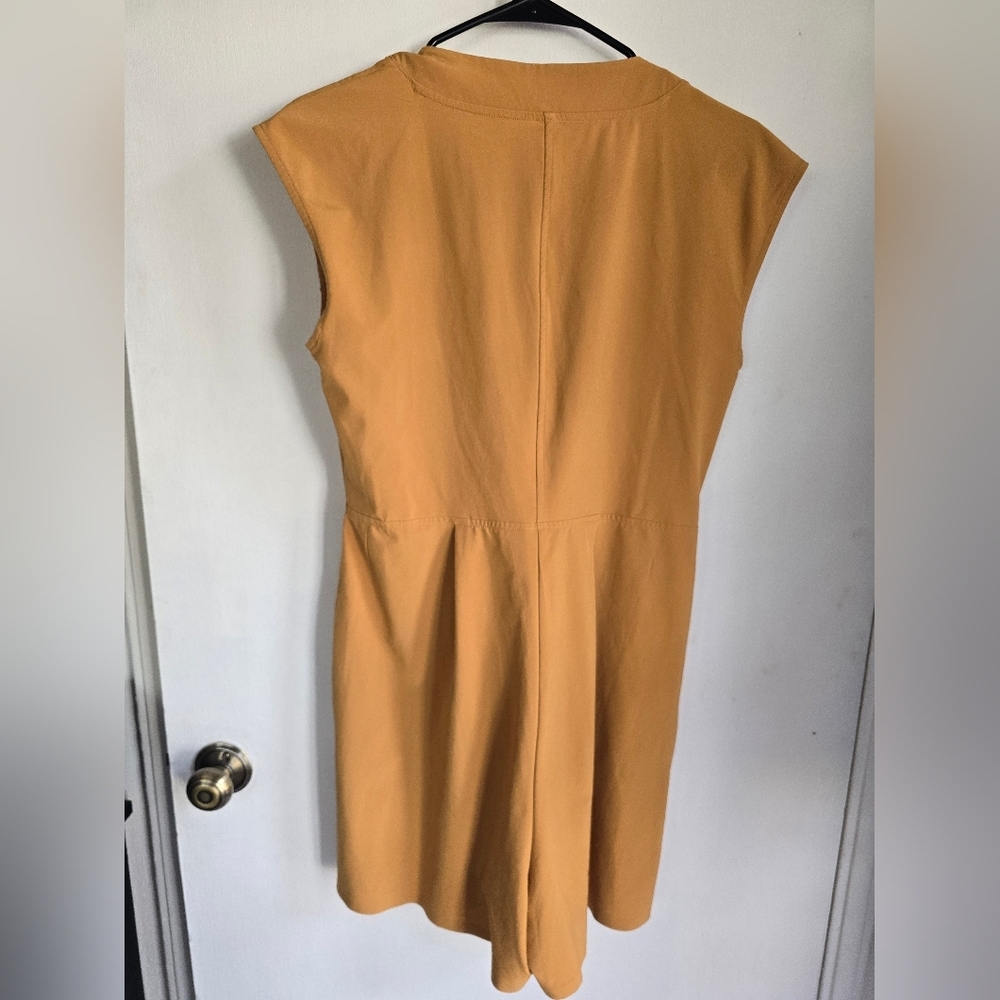 Athleta Marlow Short Romper NWOT XS - Picture 6 of 7